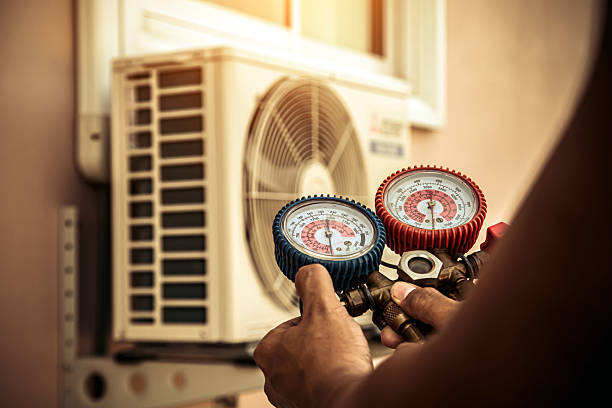 Professional Hvac Installation technician working in Troy, IL